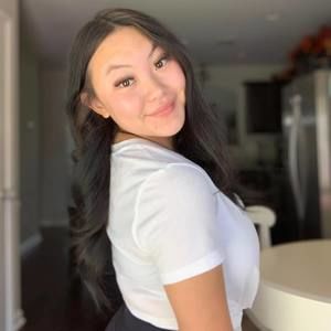 Meet your Posher, Angelica